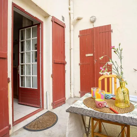 Louis Xiv By Interhome *