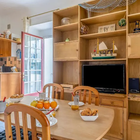 Louis Xiv By Interhome *
